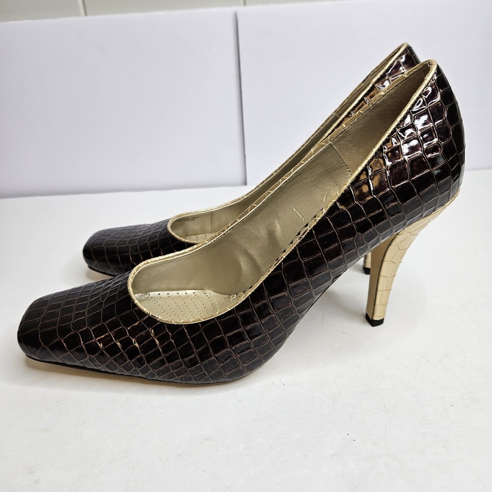 J. Renee High Heel Shoes Size 10 W‎ Heel 4"